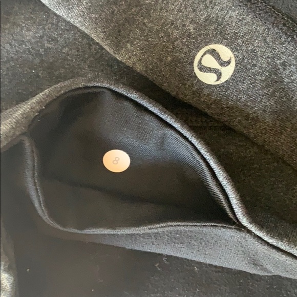 COPY - Lululemon crop leggings- 8 - Picture 2 of 3